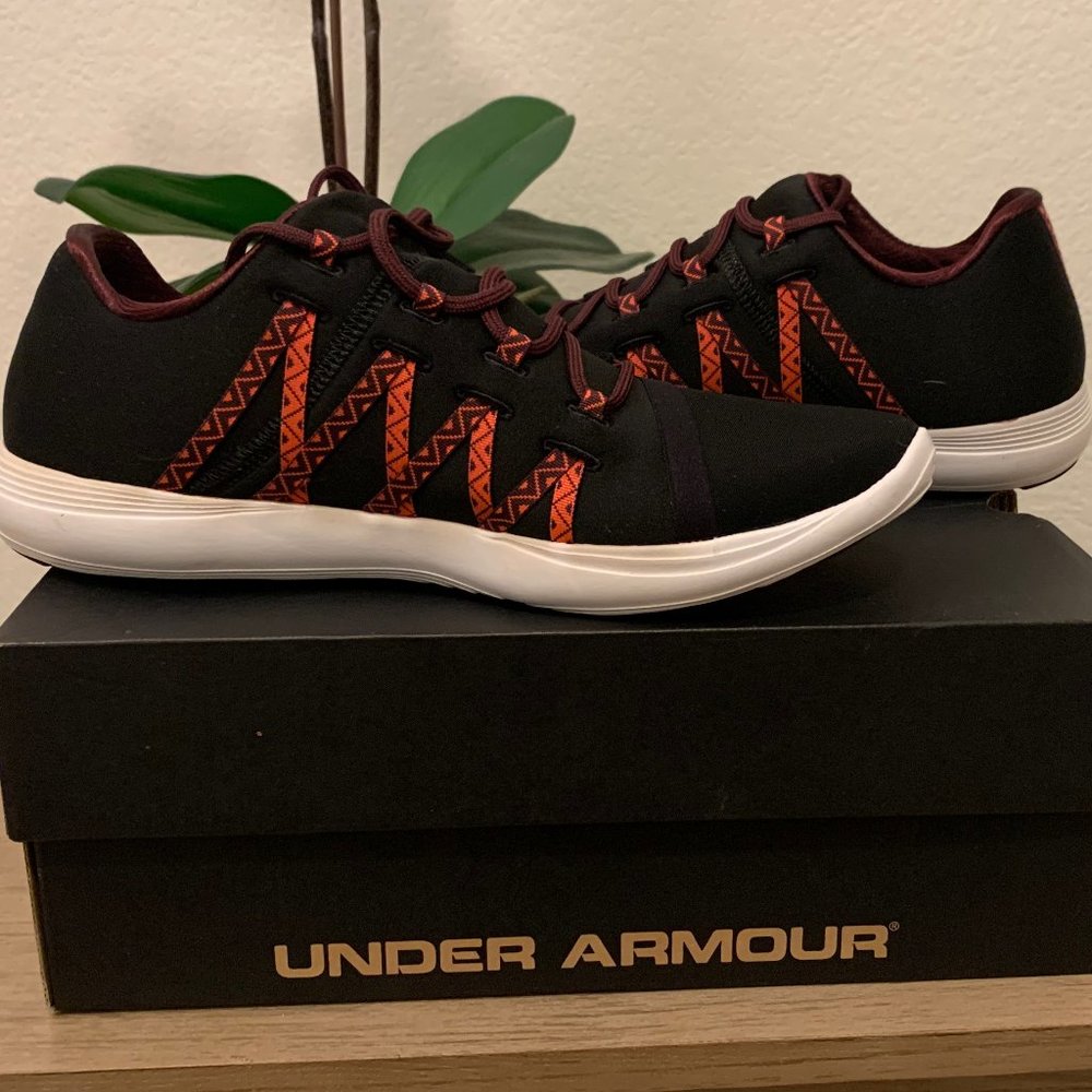 Under Armour tennis shoes